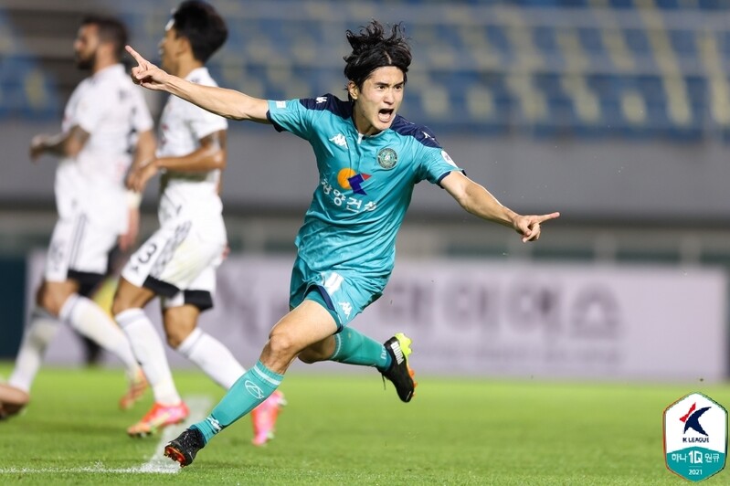 '이기는 법' 잊은 부산, 안산과 1-1 무승부…7경기째 무승