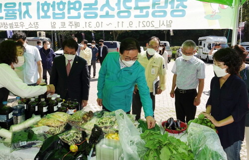 창녕군 우포늪, 강소농 직거래장터 운영