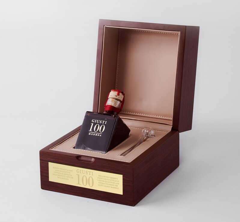 [게시판] SSG푸드마켓, 100년 숙성 伊 식초 판매…가격 140만원