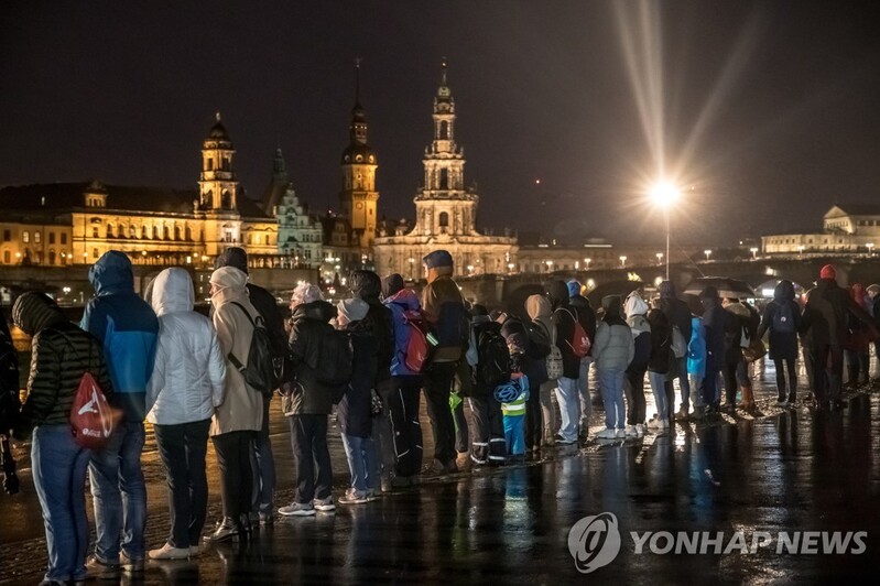 금속 열기구 때문에? 독일 드레스덴서 30만 가구 정전