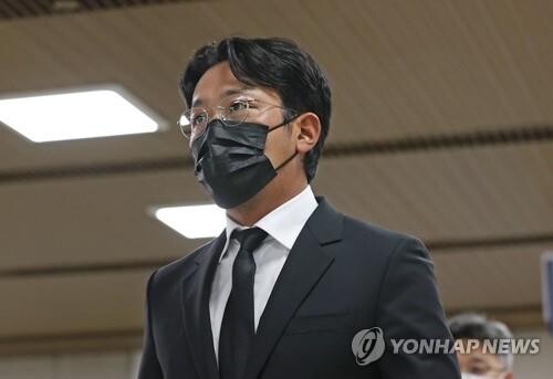 Actor Ha Jung-woo fined 30 mln won for illegal propofol use