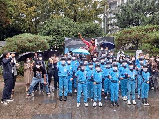 '무쇠팔 최동원' 10주기…이만수 "보고 싶고 그립다 친구야"