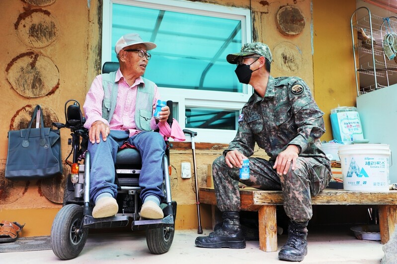 3포병여단, 추석 맞아 참전용사·자매결연 어르신과 따뜻한 만남