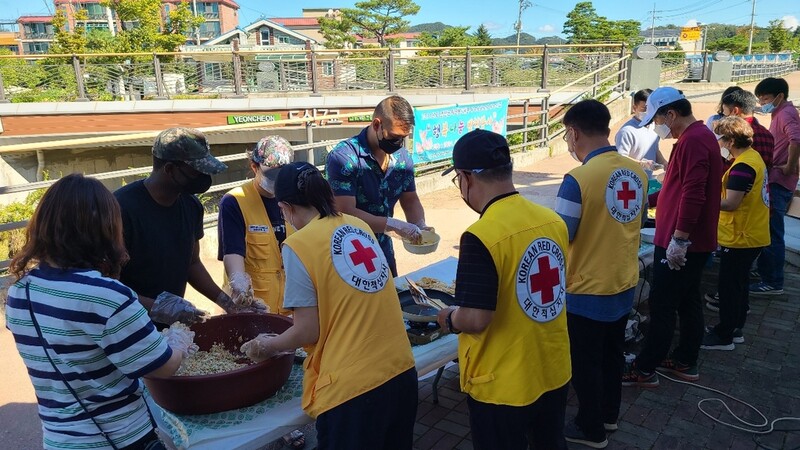 경기 연천서 미군 장병·주민 소외계층에 반찬 봉사