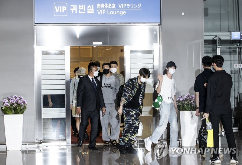 BTS "웰컴 제네레이션…변화에 겁먹지 않고 새로운 길로"