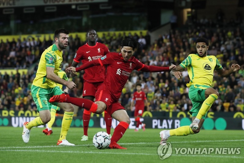 '미나미노 멀티골' 리버풀, 노리치 완파하고 리그컵 16강행