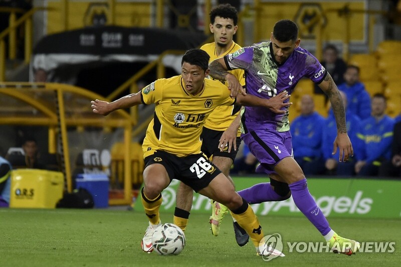 '황소' 황희찬 선발 데뷔전서 힘자랑…울브스 최고 평점