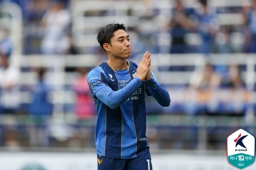 '이동준 PK실축→결승골' 울산, 광주 1-0 꺾고 '선두 유지'(종합)