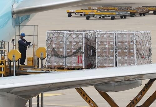 Daily new cases fall below 3,000 amid lingering woes over spreading virus