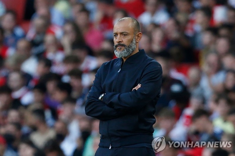 '경질설 솔솔' 토트넘 산투 감독 "비판은 정상…걱정하지 않아"