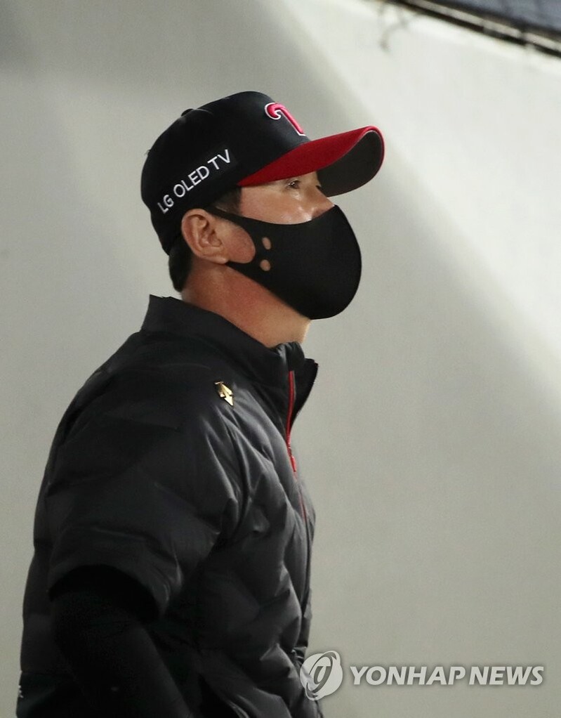 '고난의 행군' LG 트윈스, 이민호 불펜 투입