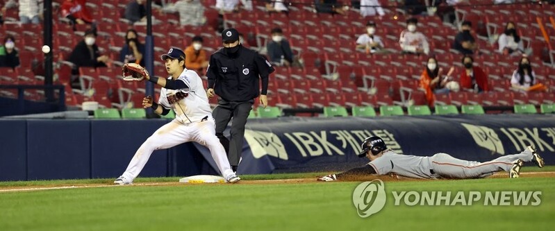 KBO, 상대 감독에 부적절한 언행 한 두산에 주의 조치