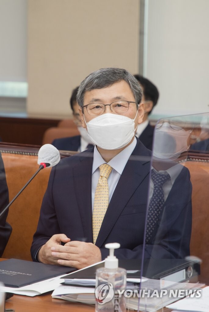 진실화해위원장 "진실규명 신청 9천916건…조사기반 구축"