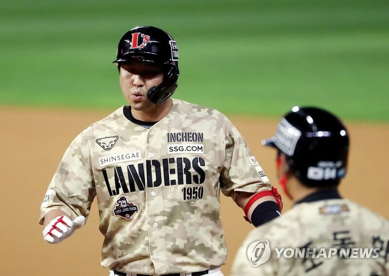 최정, 또 쳤다…프로통산 398호 홈런