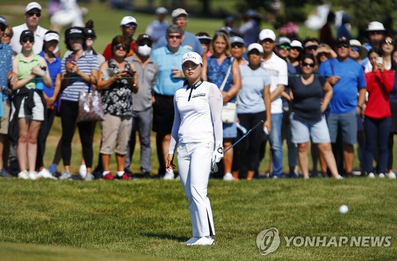1타 차 2위 고진영 "운 조금 더 따랐으면…쇼핑하며 기분 전환"