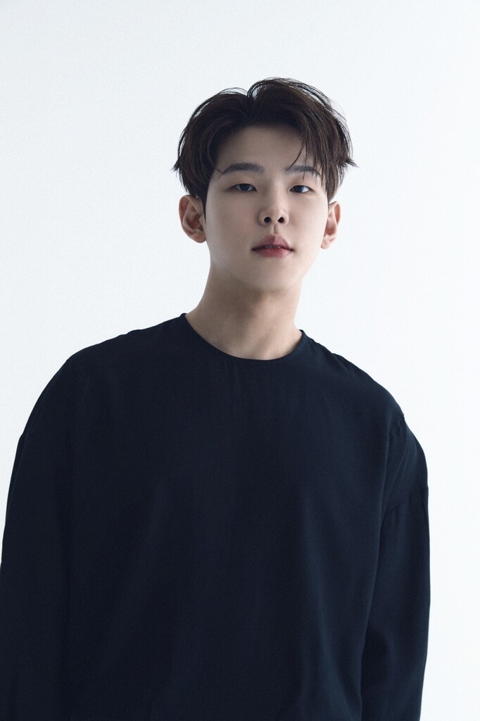 폴킴, 신곡 '찬란한 계절'…'백예린 프로듀서' 구름과 협업