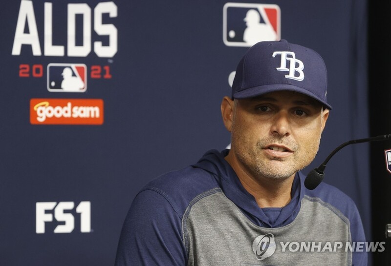 탬파베이 감독 "최지만…물음표 달렸지만 좋은 영향 줄 것"