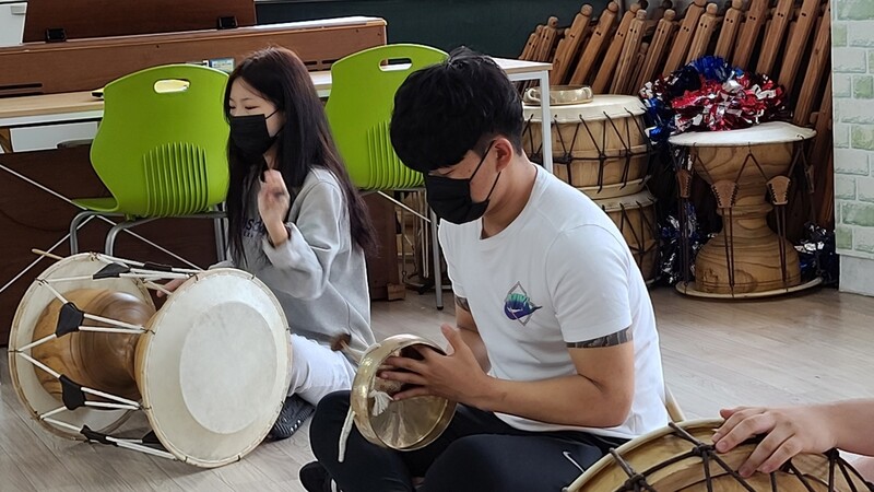 한때 학교 밖서 방황하던 청소년 모여 공연 펼친다