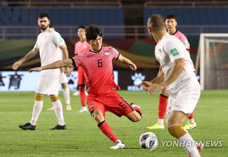 '손흥민 결승골' 벤투호, 시리아에 2-1 승리…최종예선 2승 1무