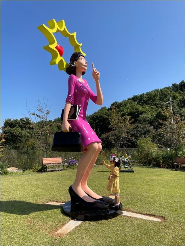 조각가 김경민, 강화도서 '행복' 주제로 전시회