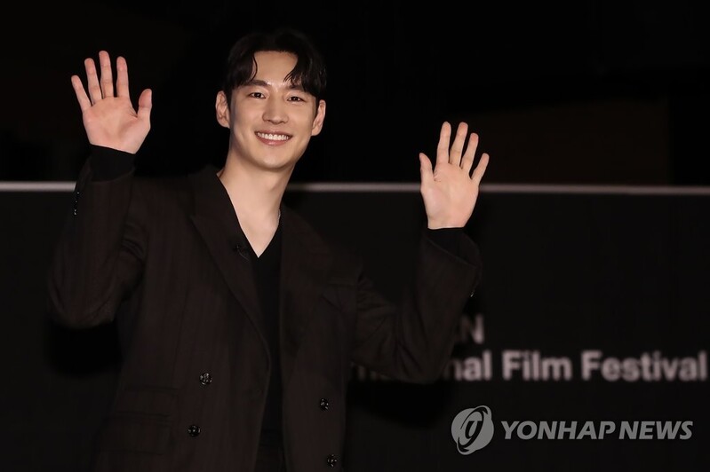 감독 데뷔한 배우들…"관객 반응 신기, 배우·스태프에 감사"