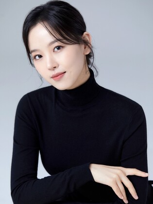 Actress Kang Han-na to appear in 'Bite Sisters'