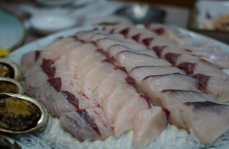 해남 땅끝서 맛보는 가을의 진미 '삼치회' 아시나요