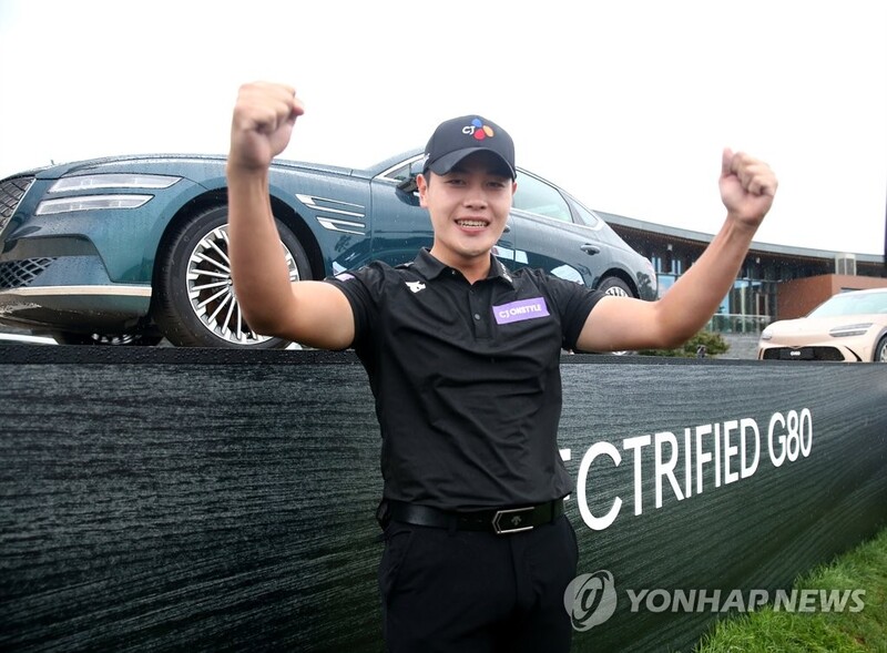 '2년 만의 우승' 이재경 "외국 대회 경험 기회 뜻깊어"