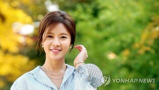 Actress Hwang Jung-eum expecting second baby next year