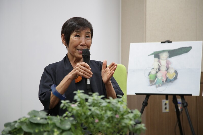 닥종이 예술가 김영희씨, 고향 제천서 팬미팅