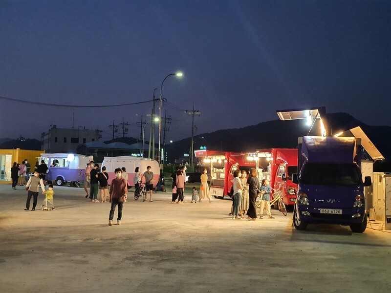 순천만 달밤 야시장 15일 개장…먹거리·볼거리 '다양'