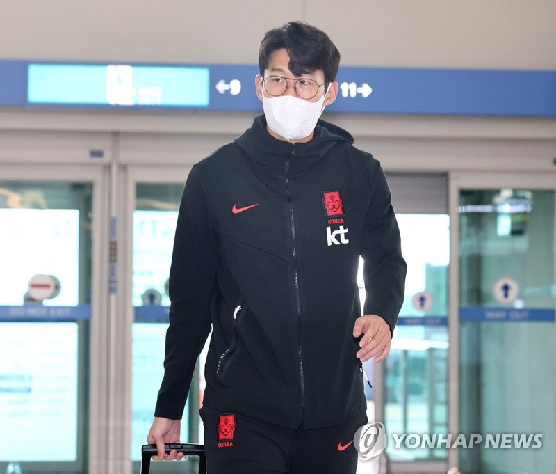 축구협회, 손흥민 코로나19 감염 여부에 촉각…"확인 중"