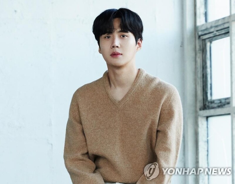 '낙태종용 의혹' 김선호 소속사 "심려 끼쳐 죄송…확인 중"