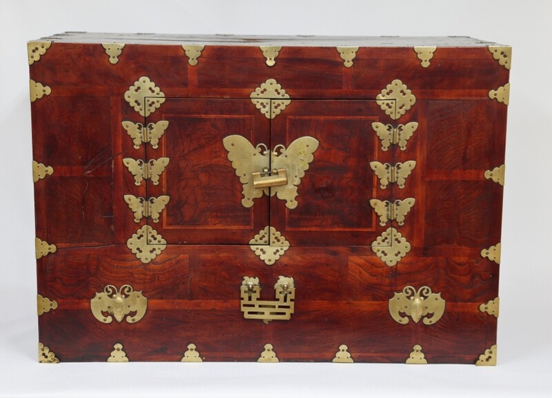 박경리 작가 장롱·나비장 유품, 고향 통영에 왔다