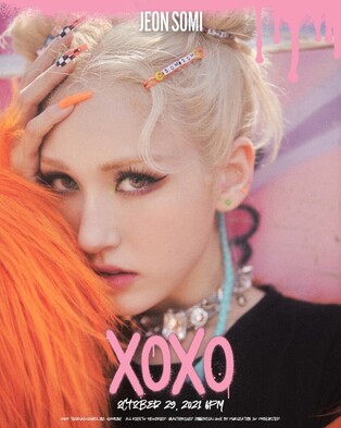 Jeon Somi will drop 1st regular LP 'XOXO' on the 29th to show a wider music spectrum