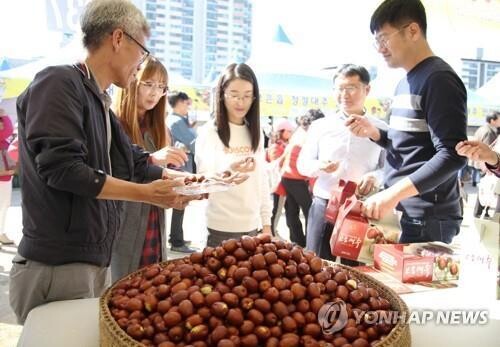 "대추 사고 김장 담그고…" 충북 가을축제 '위드코로나' 기지재