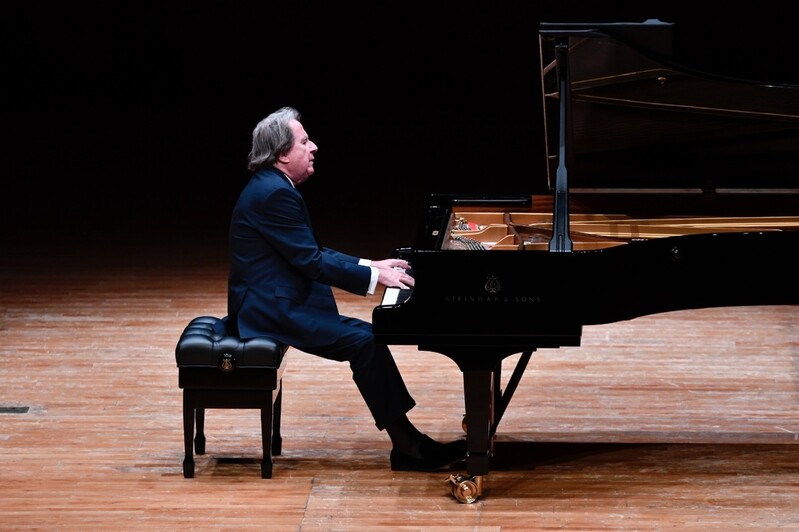 베토벤 연주의 전설을 경험하다…부흐빈더 '디아벨리 프로젝트'