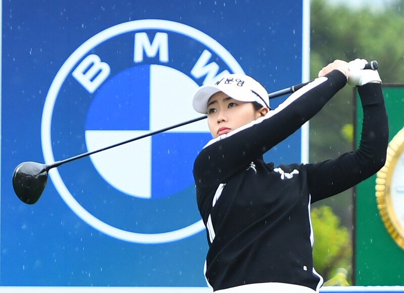 S. Koreans dominate leaderboard in opening round of LPGA tournament on home soil