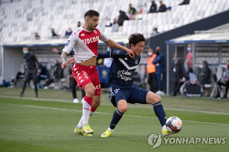 4호골 넣고 발목 다친 황의조, 결국 로리앙전 결장