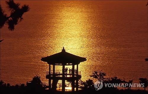 '아름다운 노을' 무인도 영광 돔배섬 본격 개발