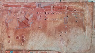Two buildings assumed to be built during the Baekje period found near twin tombs of Iksan
