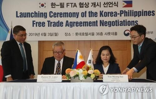 S. Korea, Philippines strike free trade deal