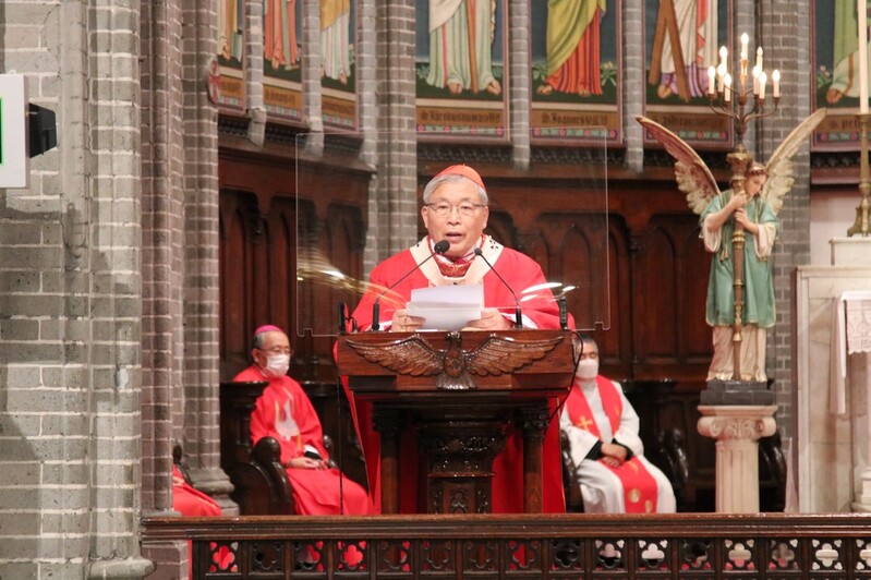 서울대교구장 내려놓는 염수정 "과분한 은총의 시간이었다"