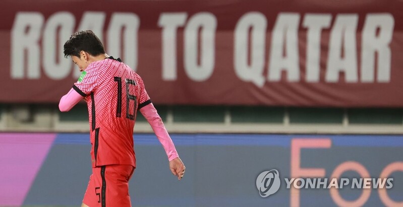 발목 나은 황의조, 이번엔 햄스트링 부상…벤투호도 걱정