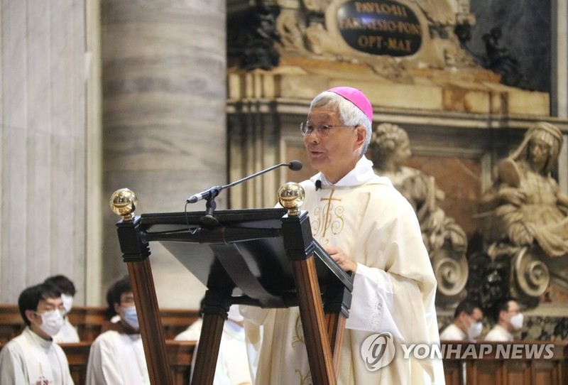 유흥식 대주교, 코로나19 음성 판정…확진 8일만에 격리 해제