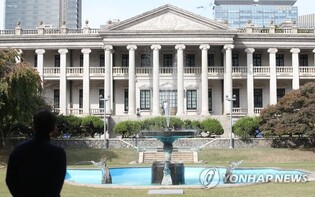 Indoor-exhibitions for palaces·Joseon royal tombs to be fully opened...Guide-services to restart as well