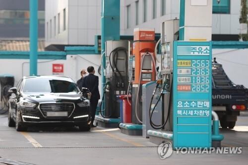 High raw material costs feared to erode corporate earnings