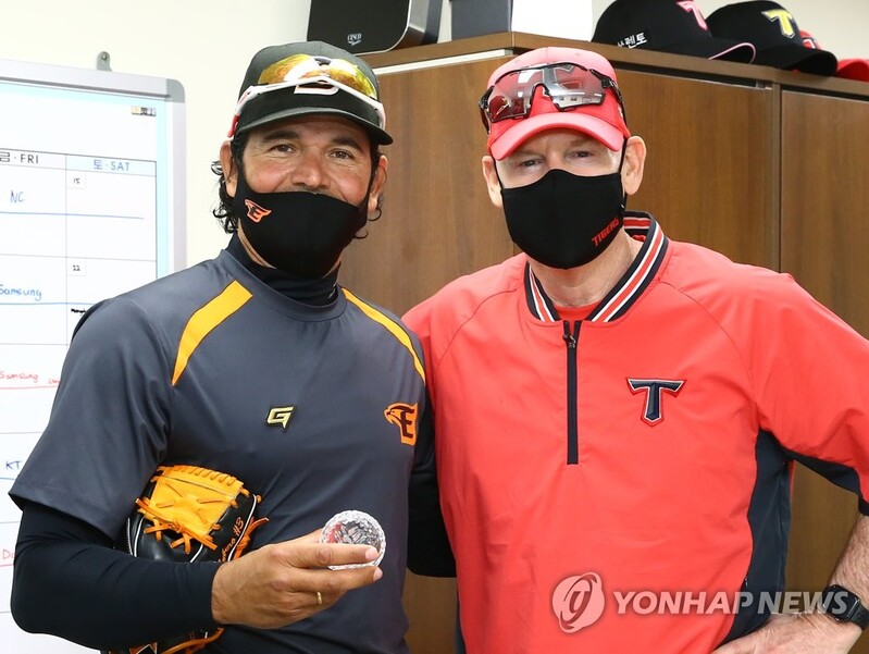One manager gone, others likely staying put among non-playoff teams in KBO, for now
