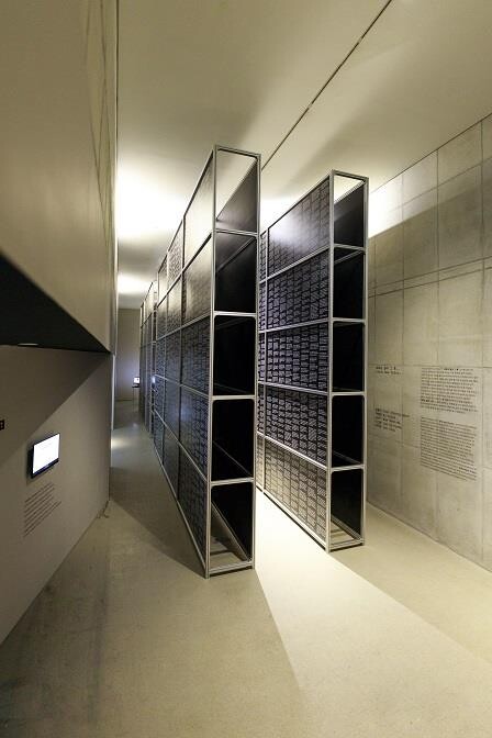 온라인 중심 사회에 던지는 MZ세대 작가들의 질문