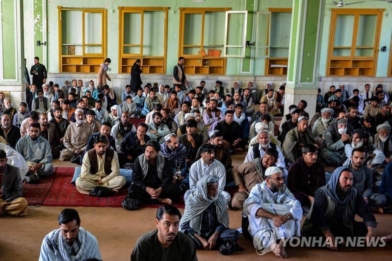 소셜 네트워크에서 자라난 극단주의라는 괴물